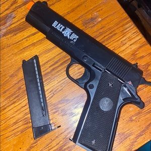 Black Ops air soft pistol